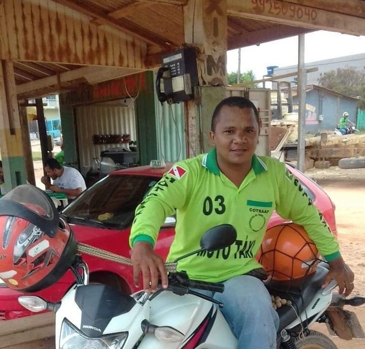 O mototaxista Marcio Rodrigues dos Reis foi morto com uma facada no pescoço. Foto Álbum de Família
