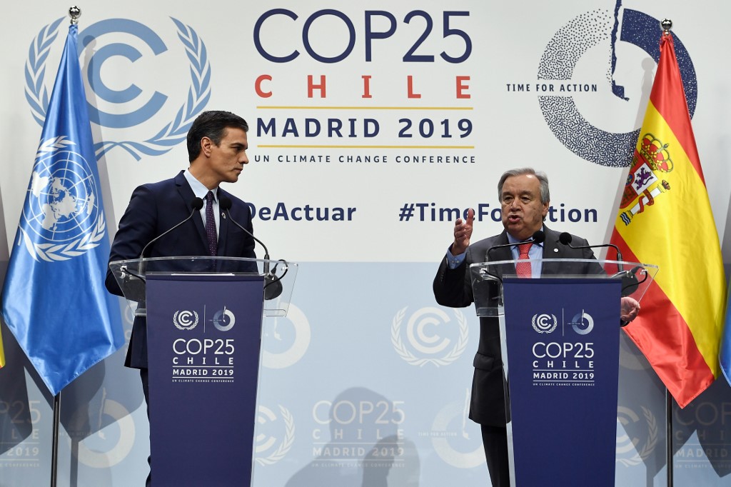 Antonio Guterrez, da ONU, e Pedro Sanchez, da Espanha. Foto de Pierre Marcou / AFP