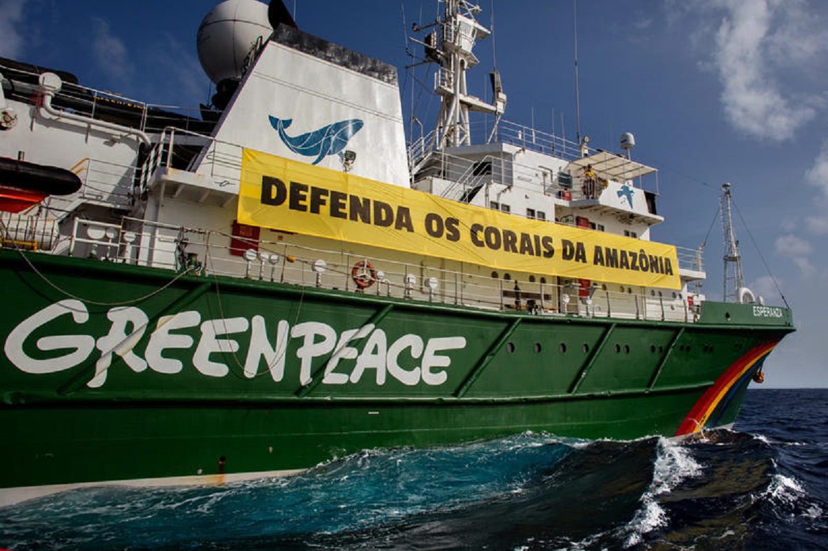 O navio Esperanza do Greenpeace, usado durante expedições científicas na Amazônia. Foto Marizilda Cruppe/Greenpeace