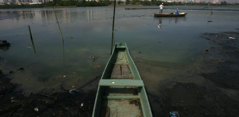 As construções de redes, troncos coletores e elevatórias de esgotos, que custaram mais de R$ 120 milhões, deveriam ter beneficiado mais de 500 mil pessoas. Foto Custódio Coimbra
