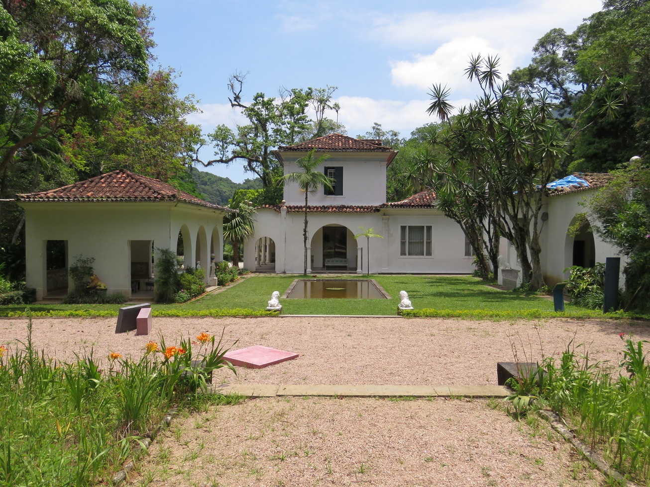 Foto Júlia Rabello O Museu do Açude sofre com problemas de conservação e de acesso. Foto Júlia Rabello