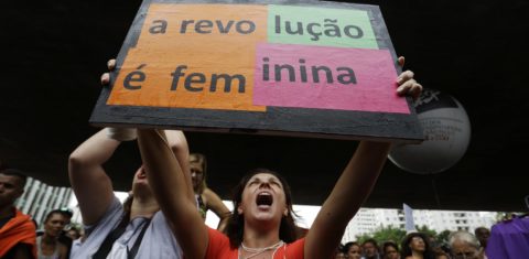 Mulheres realizam um protesto contra a violencia, exploracao e sexismo marcando o Dia Internacional da Mulher em São Paulo (Foto: Nelson Antoine/AGIF/AFP)