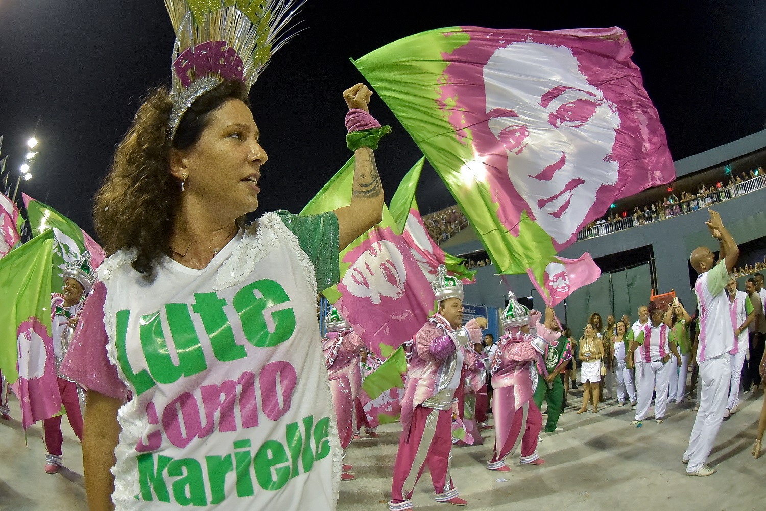 Ala da Mangueira homenageia a vereadora Marielle Franca, assassinada no Rio em março de 2018. (Foto :Thiago Ribeiro/AGIF)