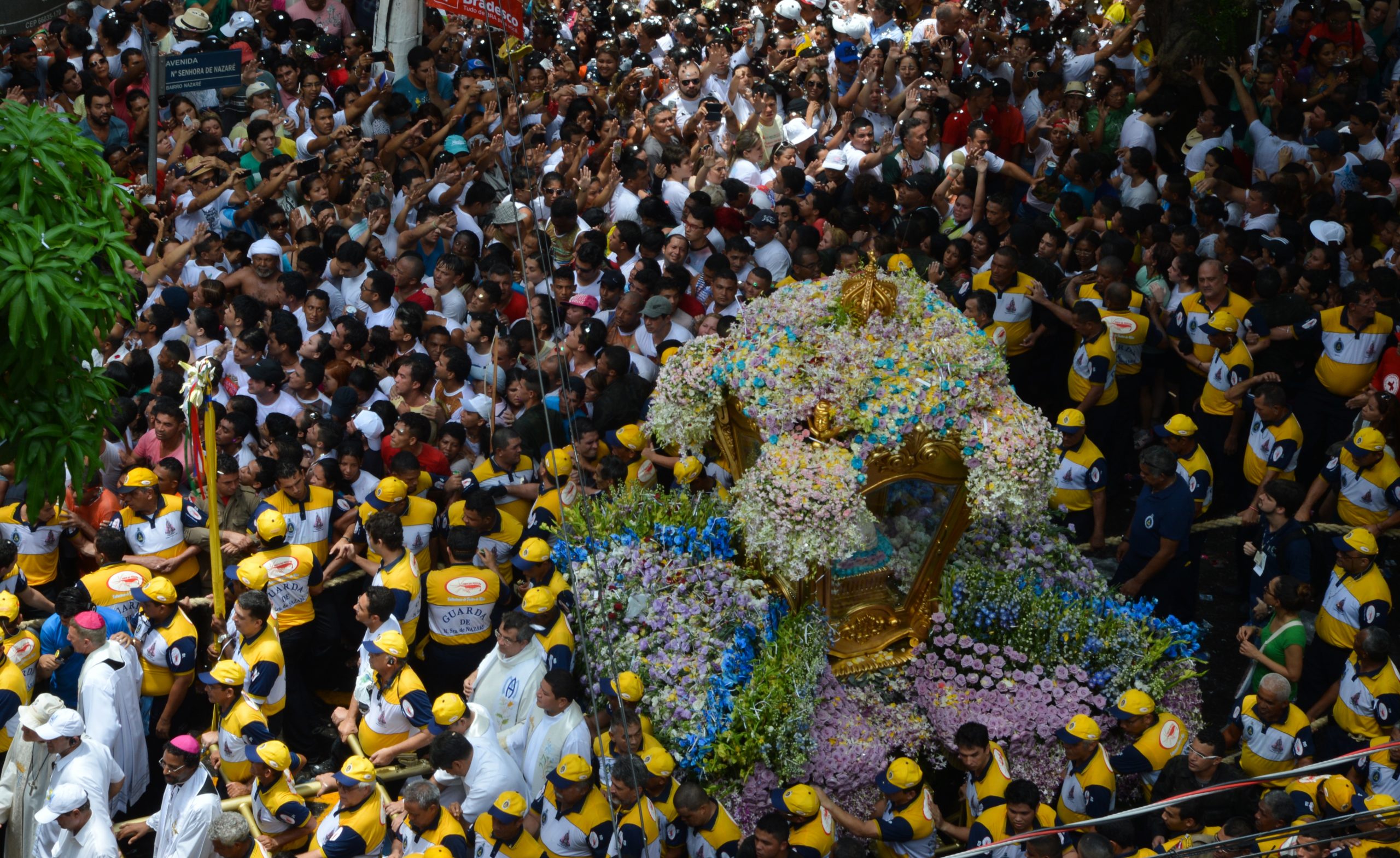 Festas religiosas: Círio de Nazaré tem reza forte para a pandemia arrefecer e a romaria poder sair no segundo domingo de outubro. Foto de Marcello Casal Jr (Agência Brasil)