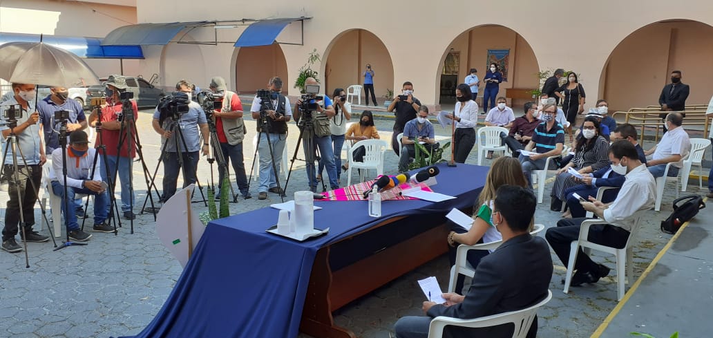 Entrevista na Arquidiocese de Manaus: entidades entregam manifesto aos representantes do Ministério Público Federal e do MPE do Amazonas (Clodoaldo Pontes/CPT)
