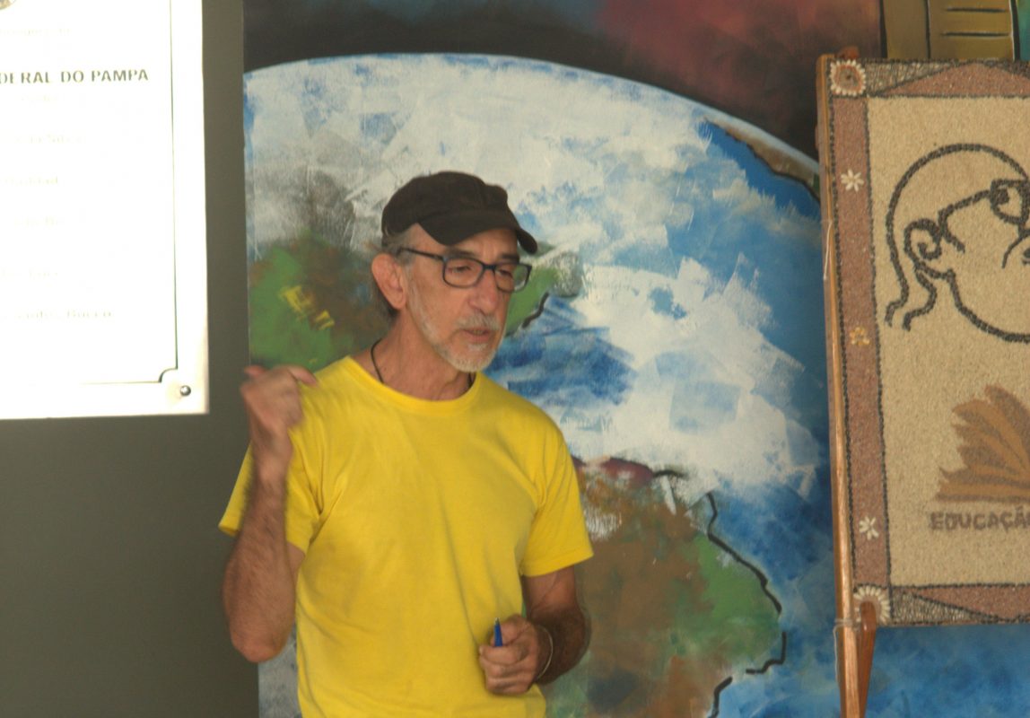 Mario Witt, produtor rural e fotógrafo: "São áreas que deveriam ser santuários, onde está nascendo a riqueza da água". Foto de Thaís Seganfredo
