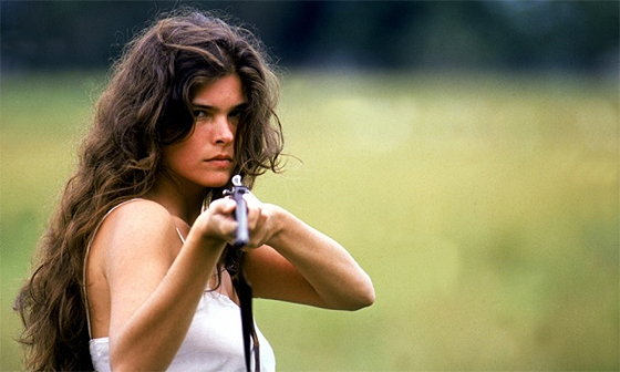 A selvagem Juma Marruá, interpretada por Cristiana Oliveira, em 1990: personagens, fauna e flora do Pantanal fizeram sucesso e bateram Globo em audiência (Foto: TV Manchete/Divulgação)