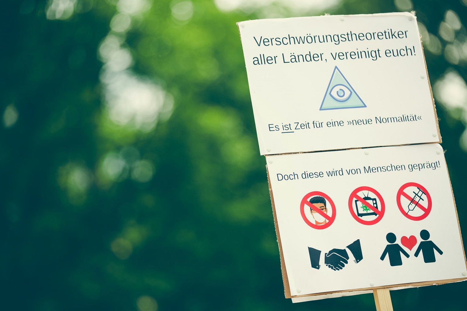 Foto Unsplash/ Markus Spiske Protesto anti-coronavírus e o novo normal, na cidade de Nürnberg, na Alemanha. Foto Unsplash/ Markus Spiske