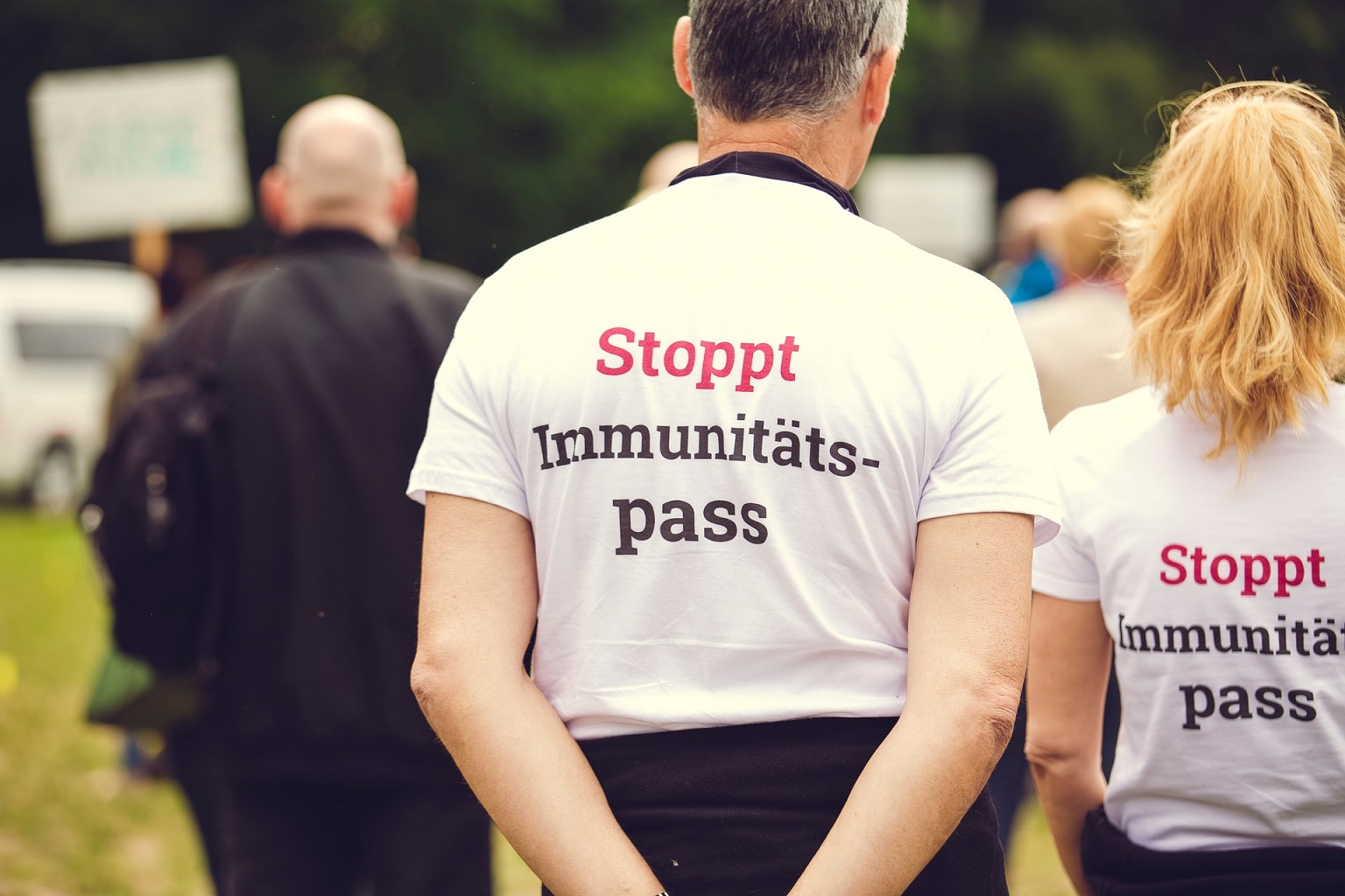Foto Unsplash/ Markus Spiske Protesto anti-coronavírus, na cidade de Nürnberg, na Alemanha. Foto Unsplash/ Markus Spiske