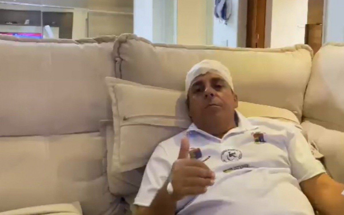O vereador Zico Bacana após sofrer atentado no Rio: suspeita de ataque de milicianos (Foto: Reprodução)