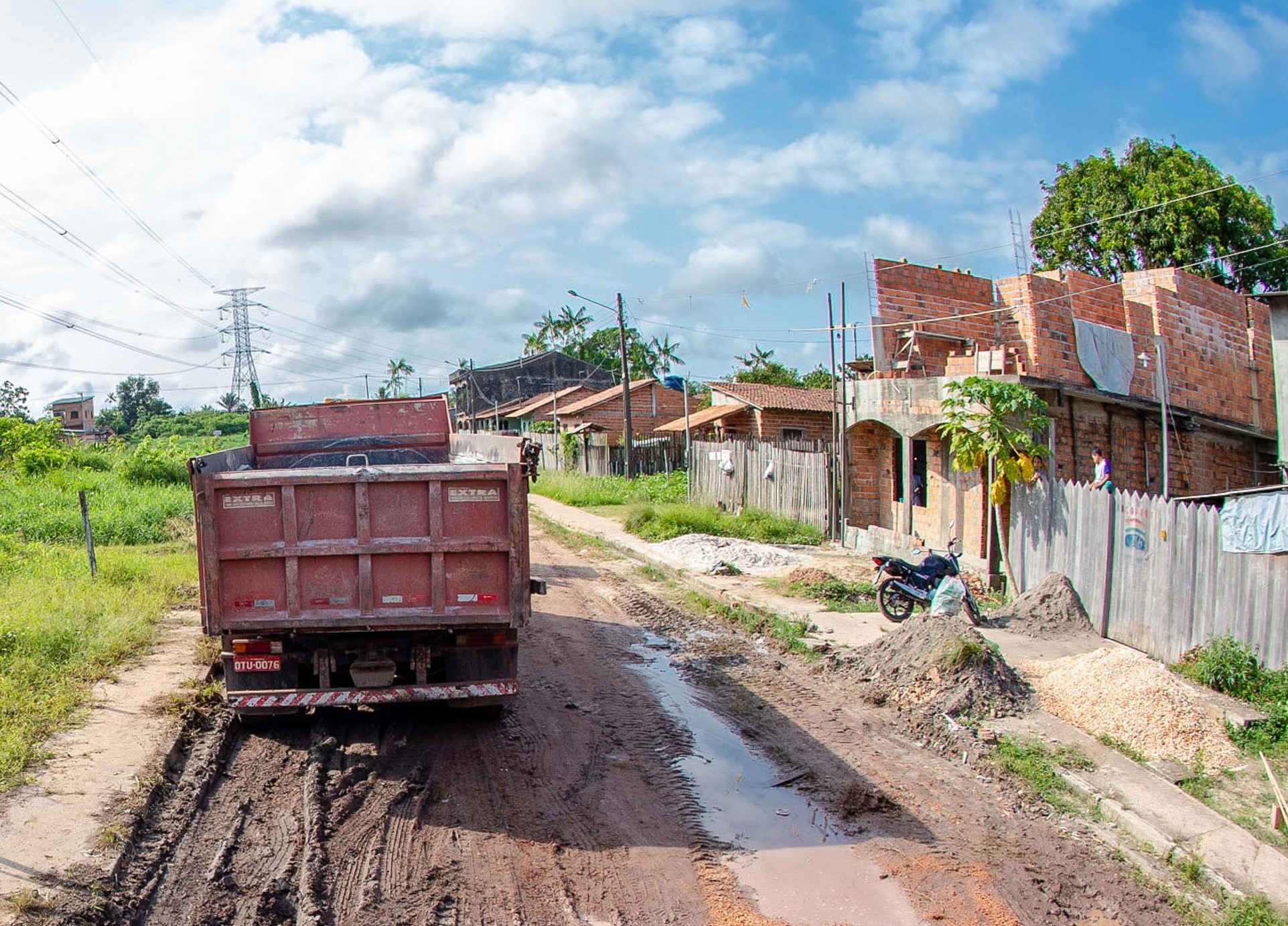 Bairro sem saneamento em Ananindeua: cidade paraense com 500 mil habitantes tem apenas 2,05% da população com coleta de esgoto. pior índice entre os 100 maiores municípios do Brasil (Foto: Marco Santos/Agência Pará)