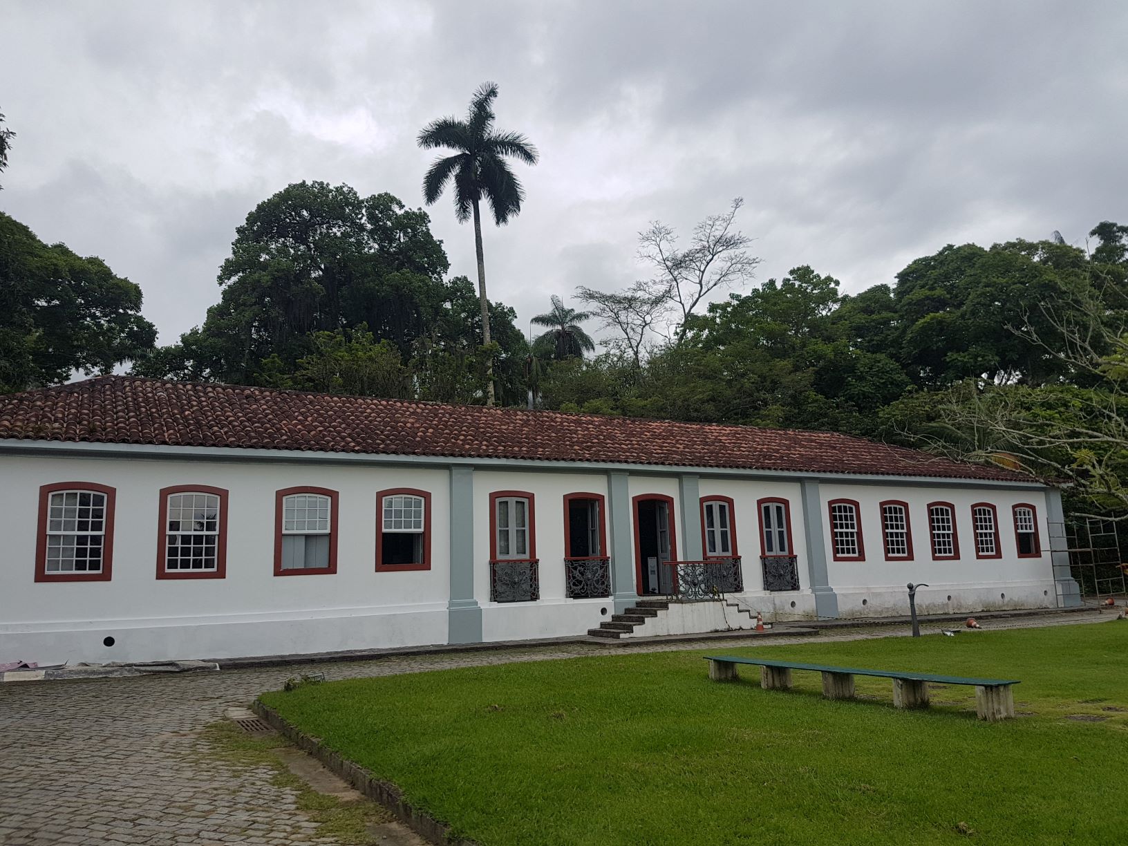 Centro de Visitantes do Jardim Botânico: antiga sede de engenho de açúcar, construída em 1575, faz parte do patrimônio histórico e arquitetônico (Foto: Oscar Valporto)