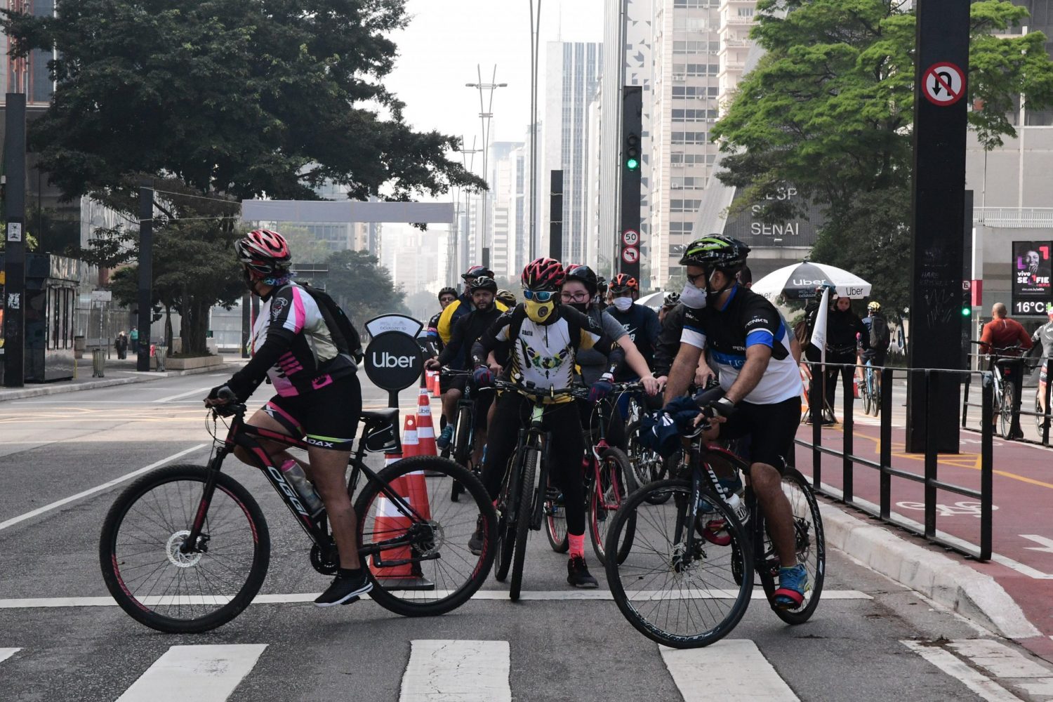 Foto Ettore Chiereguini/AGIF A ampliação das ciclovias segue sendo um dos temas principais entre os candidatos de São Paulo. Foto Ettore Chiereguini/AGIF