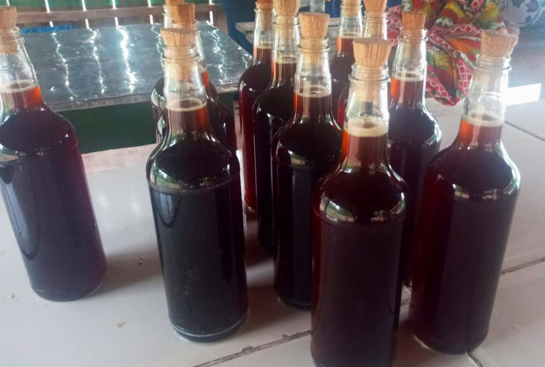 Melaço de cana-de-açúcar produzido pelos indígenas Terena de Córrego Seco (MS). Foto Paulo Amorim Terena