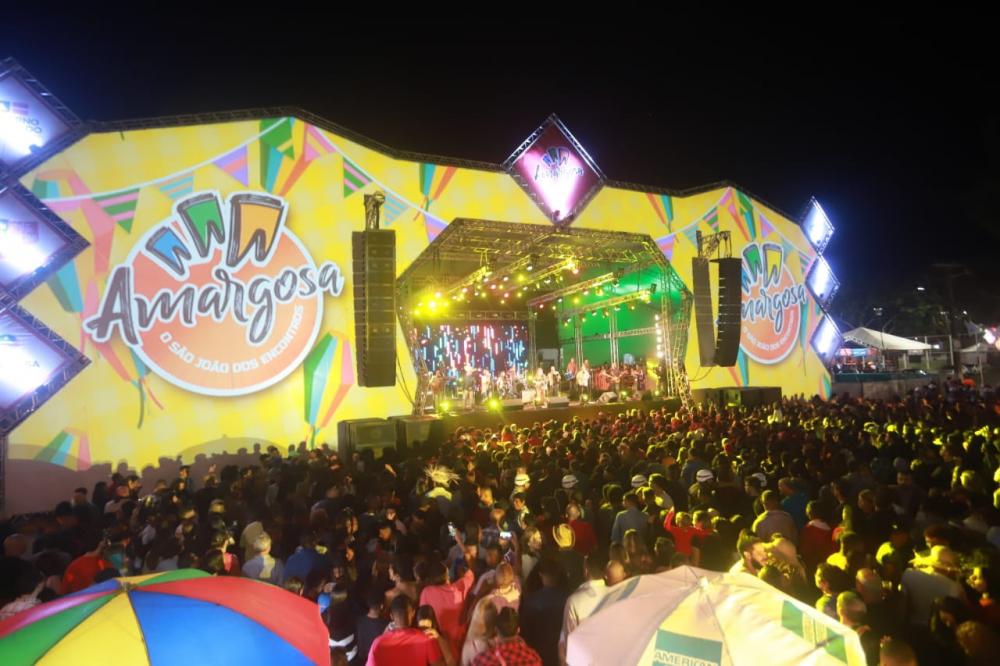 Palco de shows das festas juninas do município baiano Barbosa: pandemia e crise impedem até promoção de Lives de São João (Foto: Prefeitura de Amargosa)