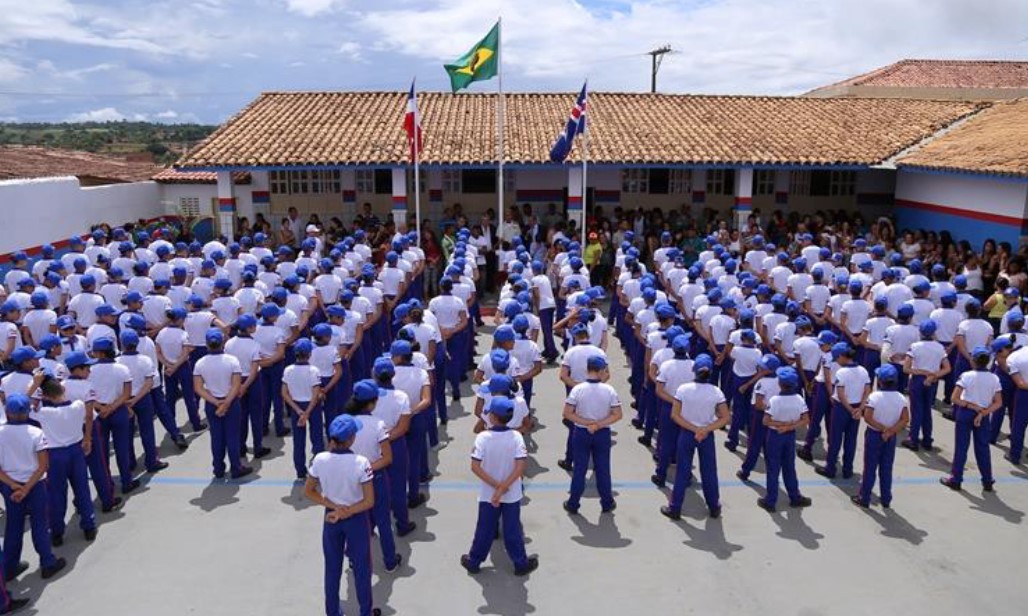 Militarização avança nas escolas públicas da Bahia