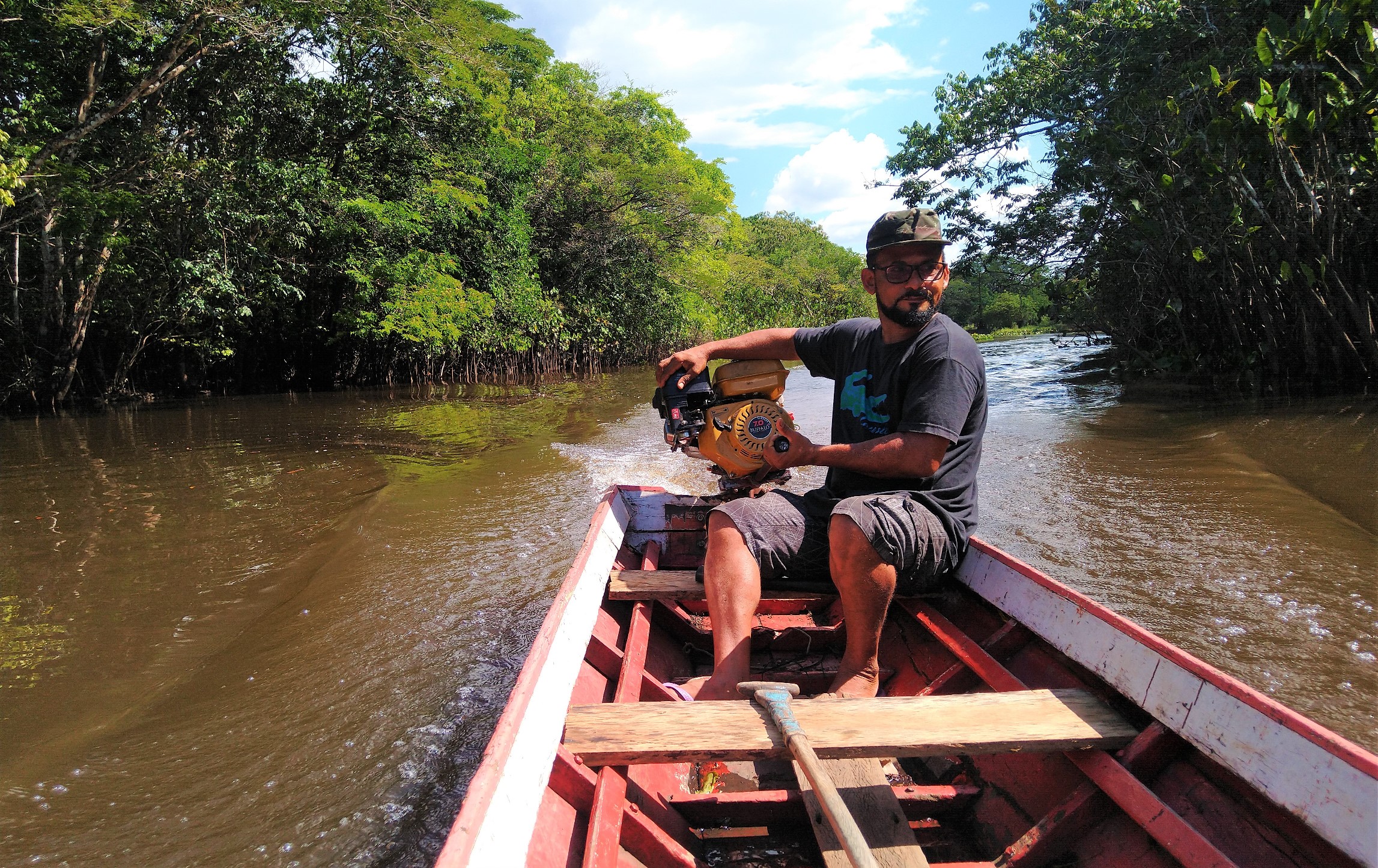 Cerca de 2 mil famílias vivem às margens do rio Bujaru, conta o agricultor Sebastião Pereira da Costa, ex-presidente da Associação da Comunidade Remanescente de Quilombos Nova Esperança de Concórdia do Pará. Foto Daniel Giovanaz
