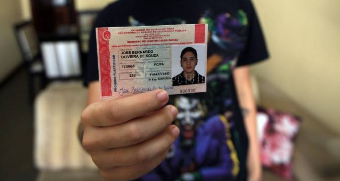 Carteira com nome social emitida pelo Governo do Pará: estudantes defendem importância do documento (Foto: Agência Pará)