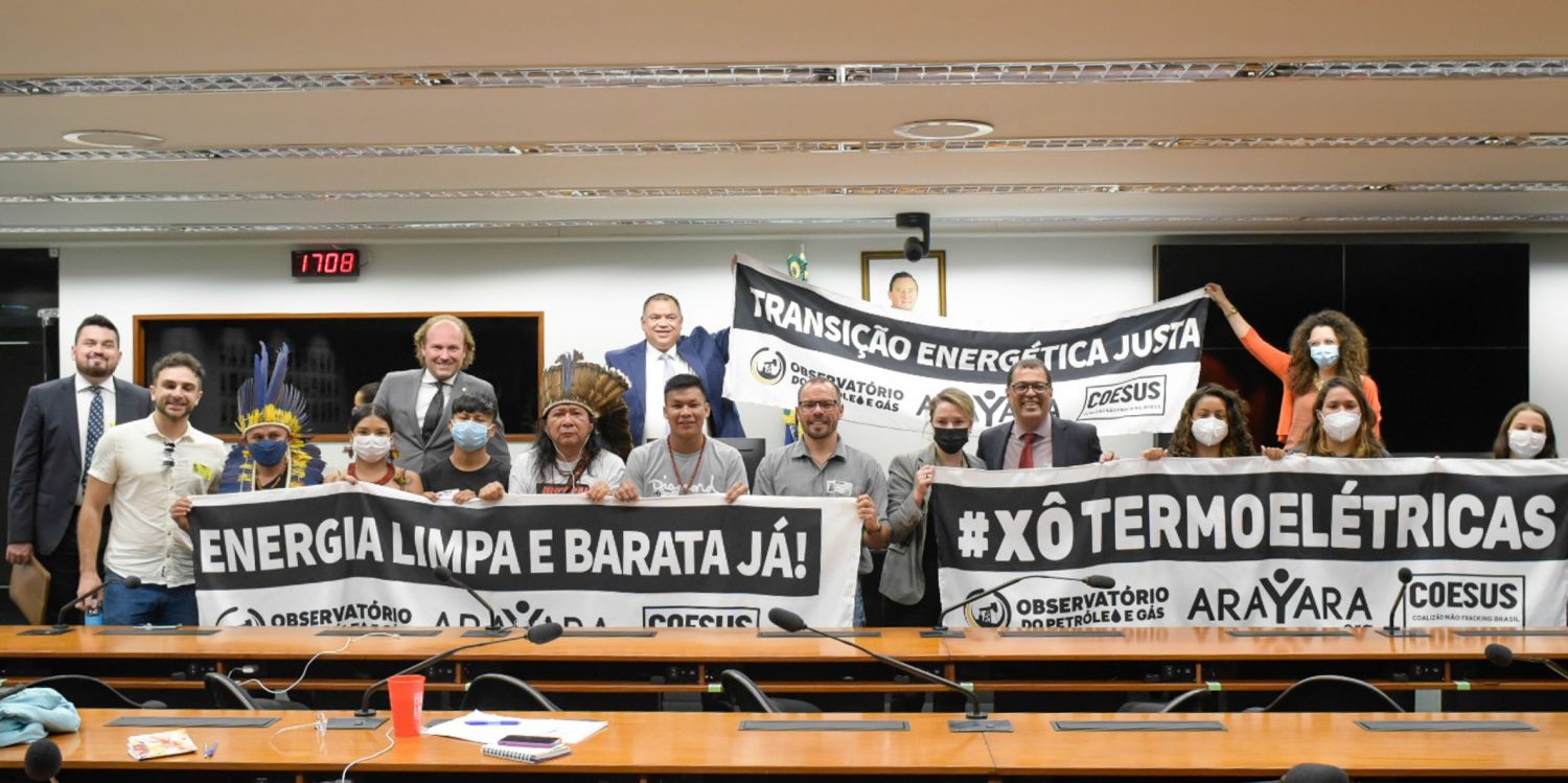 Audiência pública na Câmara dos Deputados: críticas à dispensa de estudo de impacto ambiental para licença de termelétricas (Foto: Alan Rones/Câmara dos Deputados - 03/08/2022)