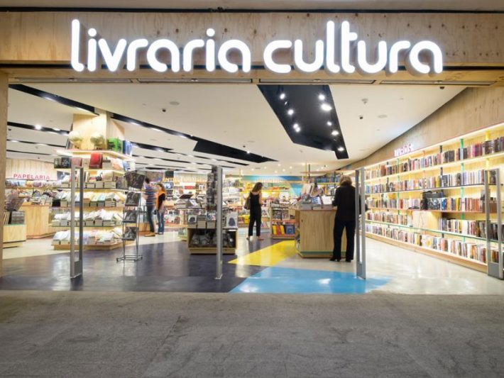 A antiga Livraria Cultura em shopping do Rio: fechamento é um desastre; estragos das chuvas em favelas e periferias é irresponsabilidade política (Foto: Divulgação)