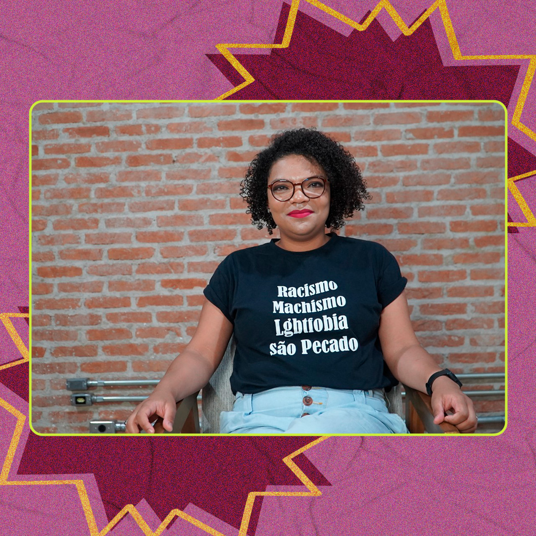 A cientista social Simony dos Anjos: “A internet não é um mundo à parte, o ódio que se propaga lá é um atentado real contra a nossa vida” (Foto: Thiago Mahrenholz - Arte: AzMina)