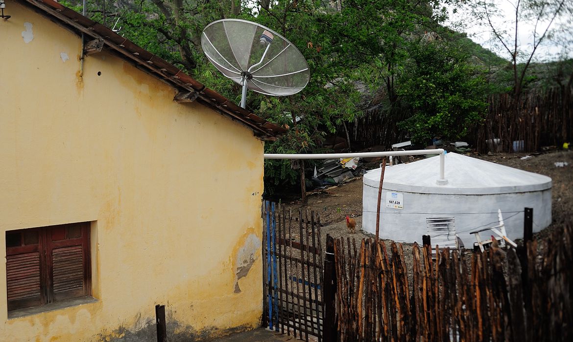 Cisterna construída no Governo Dilma Rousseff: corte violento no orçamento do programa nos quatro anos de Bolsonaro (Foto: Fernando Frazão / Agência Brasil)