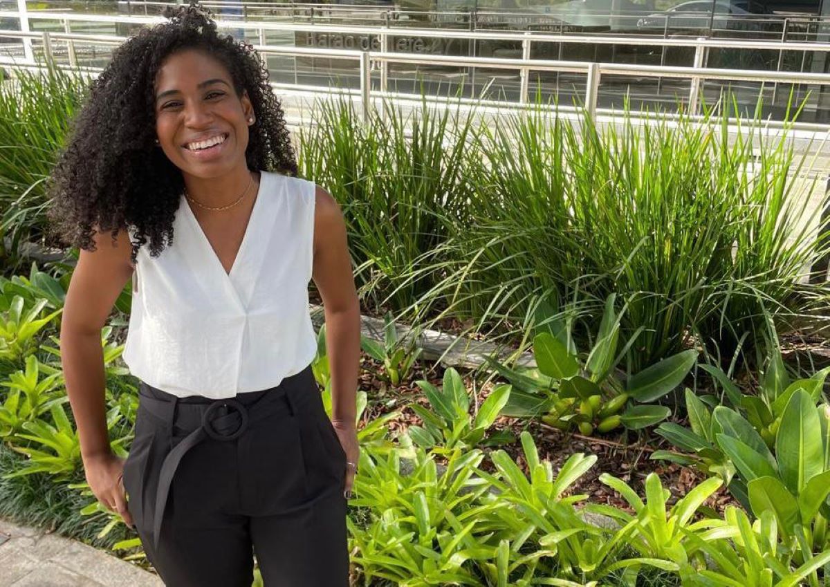 (Foto: Arquivo Pessoal) Pérola Chaves, 28 anos, exemplo do peso do ensino superior para as mulheres: salário próximo ao do marido - homem e branco - após a graduação (Foto: Arquivo Pessoal)