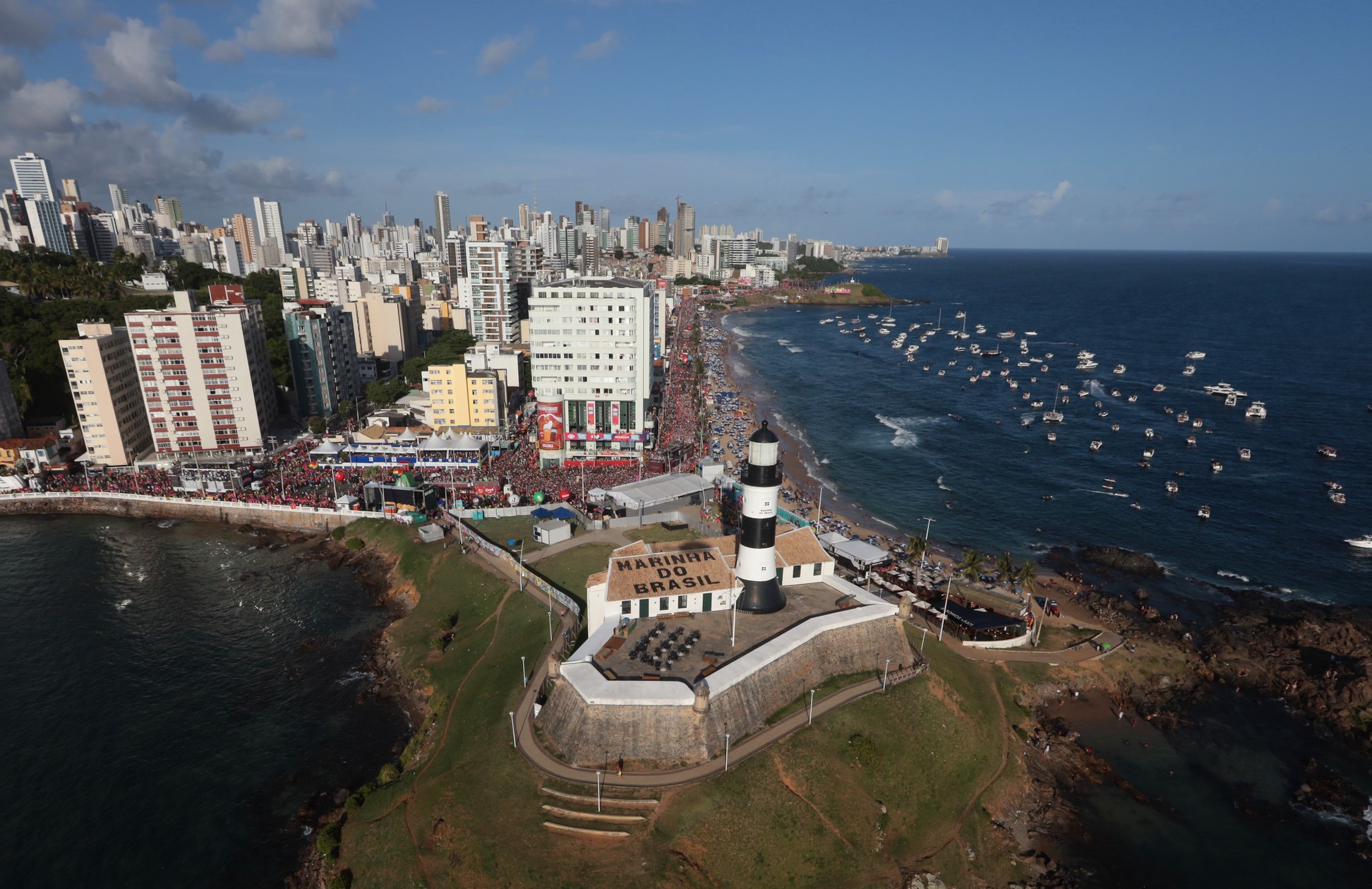 Farol da Barra no Carnaval 2023: Salvador perdeu mais de 400 mil habitantes desde 2010 (Foto: Manu Dias / Governo da Bahia - 19/02/2023)