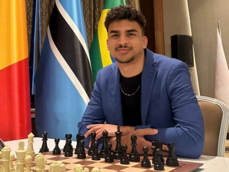 O pernambucano Yago Moura na Copa do Mundo de Xadrez, em Baku (Azerbaijão): das praças de Recife a Grande Mestre Internacional (Foto: Arquivo Pessoal)