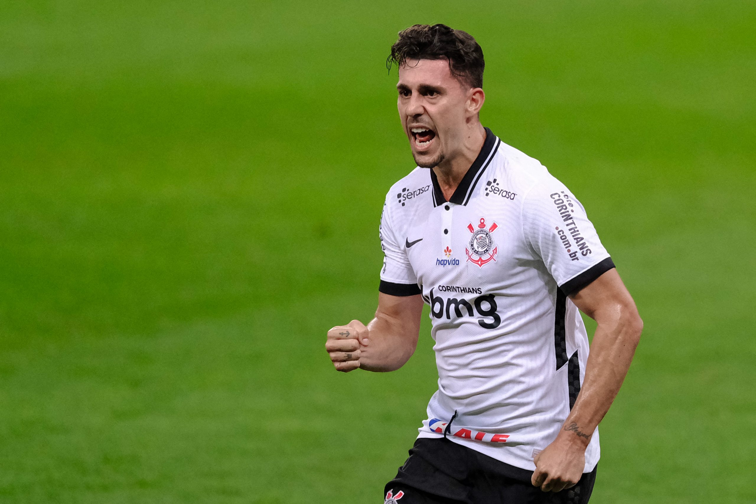 Danilo Avelar e eu, na arena de racismo recreativo chamada futebol
