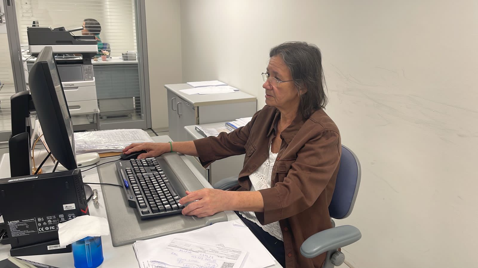 A baiana Maria Elisabeth Sampaio, de 68 anos, economista e bancária. Trabalhou 30 anos no Banco do Brasil e fez um novo concurso para a Caixa. Foto Liliana Peixinho