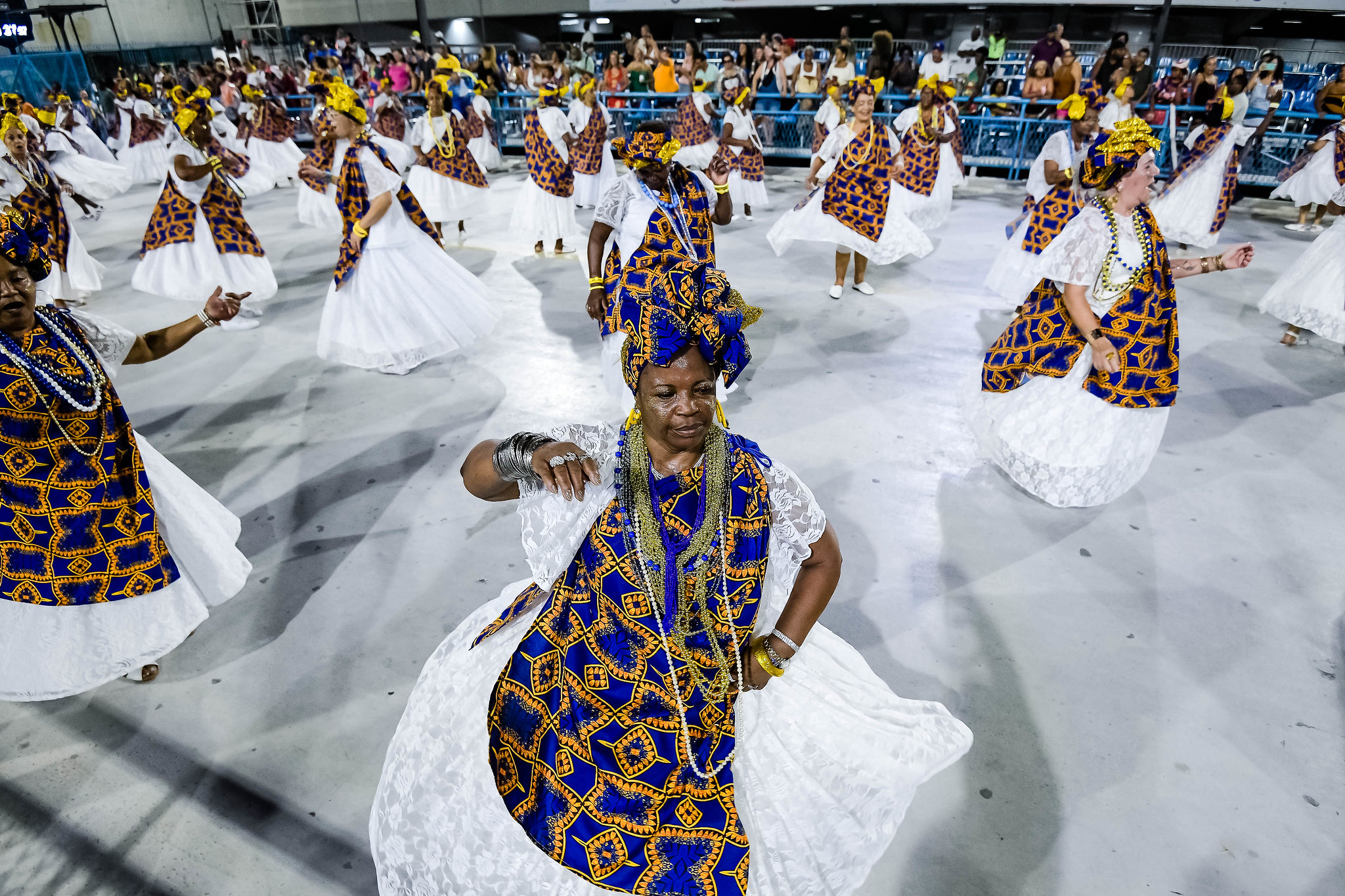 Baianas do Tuiuti na Sapucaí: reverência a João Cândido, o Almirante Negro. Foto Alexandre Vidal/Rio Carnaval