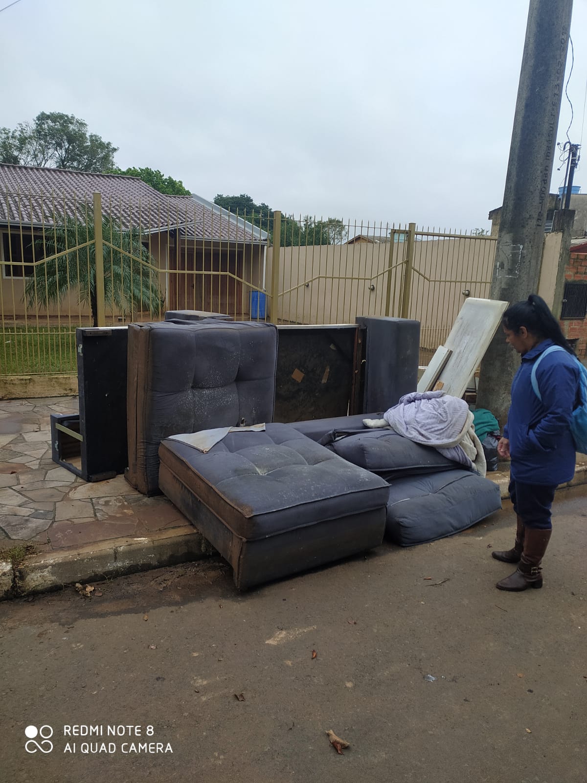 Cármen viu sua casa destruída, mas suas perdas foram muito além das materiais nas enchentes do Rio Grande do Sul (Foto: arquivo pessoal)