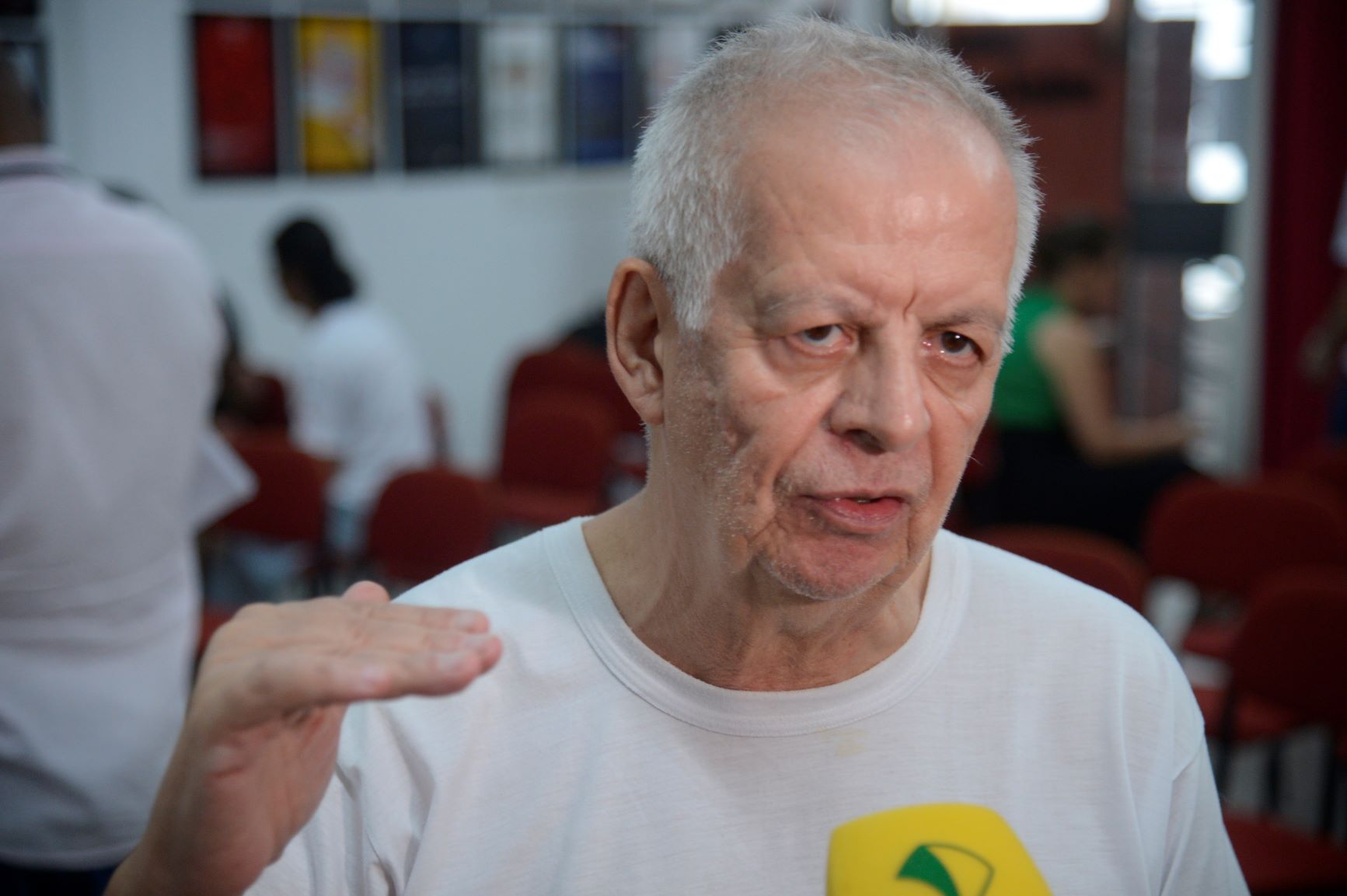 Paulo Carvalho, pai de Rafael, vítima do incêndio na Kiss: aposentado listou seis pais e dois sobreviventes que perderam a vida devido a problemas de saúde desenvolvidos após a tragédia (Foto: Tomaz Silva / Agência Brasil - 27/01/2023)
