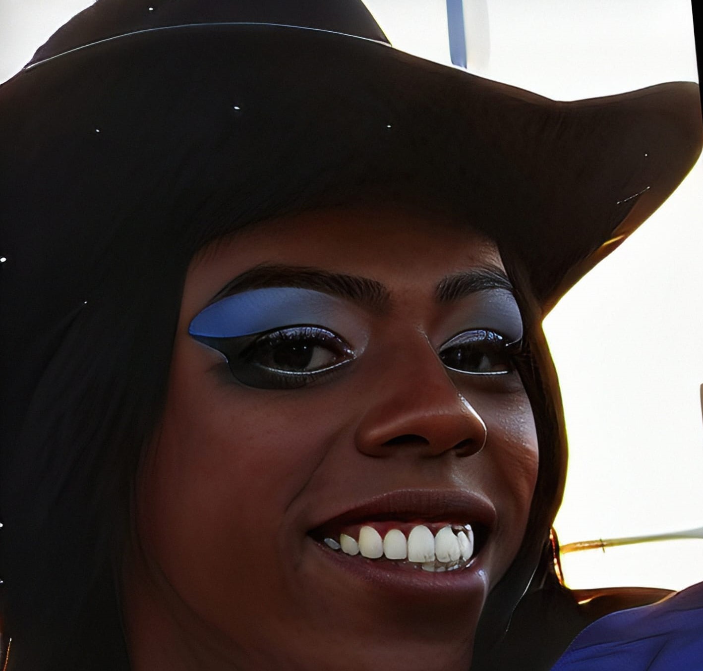 Amanda Soares em evento em Niterói: corpo de cantora e passista foi sepultada com nome de Yago (Foto: Álbum de família)