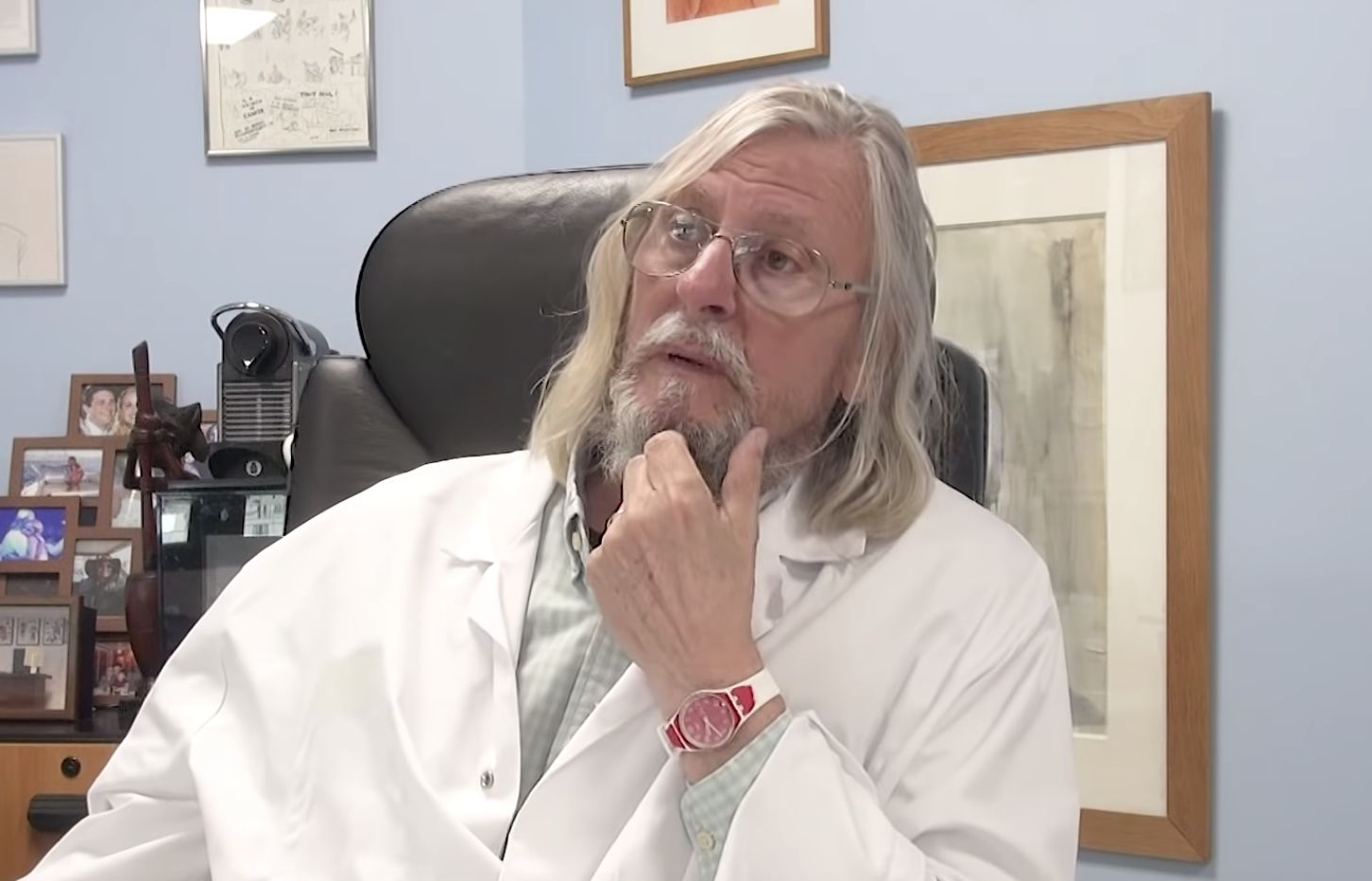 O professor Didier Raoult, chefe do estudo que baseou prescrição equivocada de hidroxicloroquina contra a covid-19: Ciência em xeque (Foto: IHU- Institut Hospitalo-Universitaire / Divulgação)