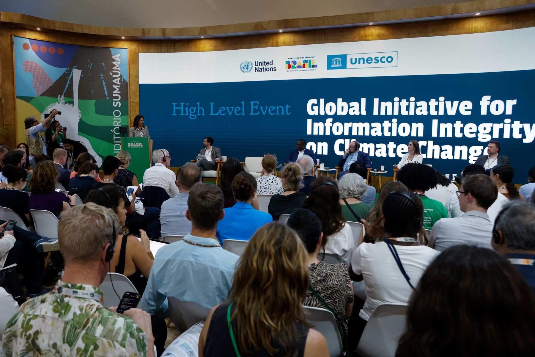 Lançamento da Iniciativa Global de Integridade da Informação sobre Mudança Climática na COP30: desinformação é preocupação no Brasil e no mundo (Foto: Zô Guimarães / UN Climate Change - 12/11/2025)