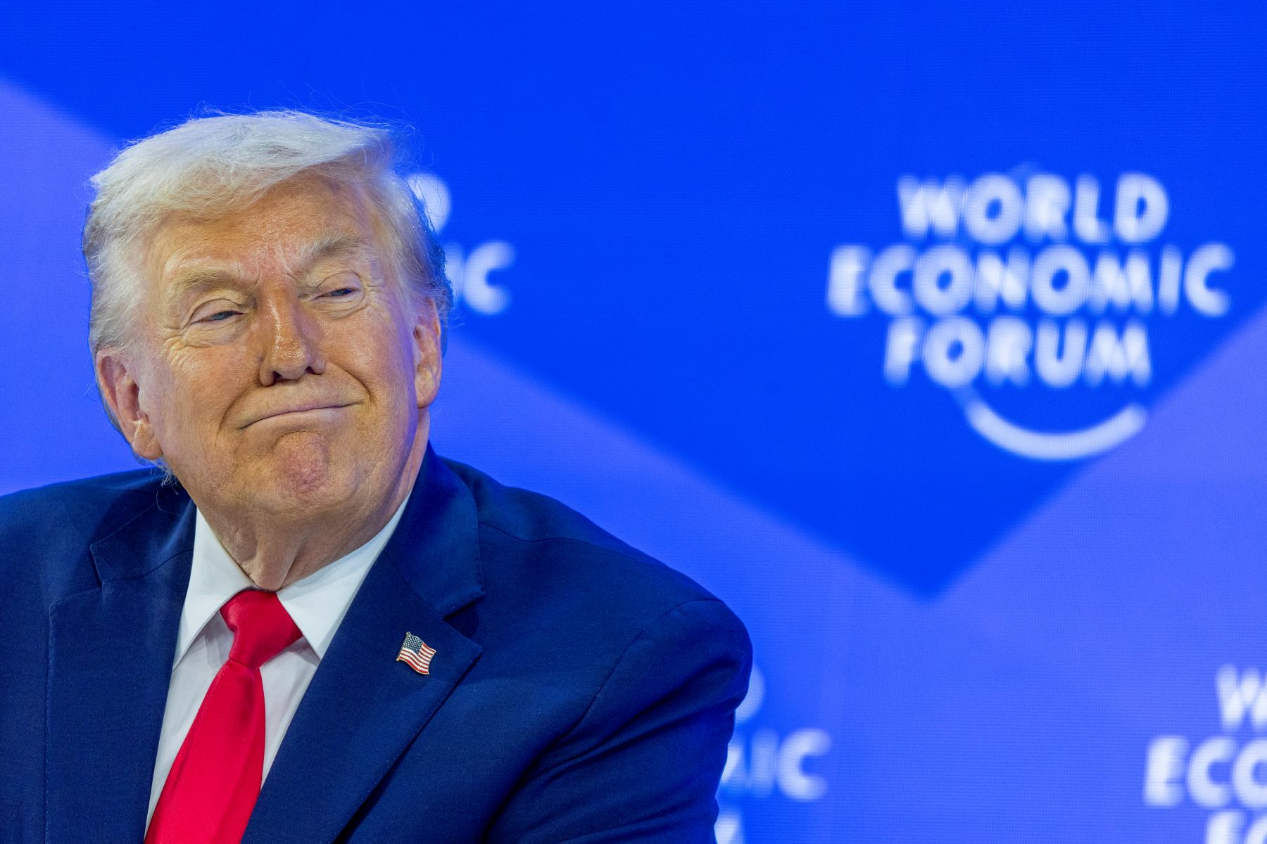 Donald Trump no Fórum Econômico Mundial: discurso negacionista e estratégia geopolítica dependente do agravamento da crise climática e do aquecimento global (Foto: Benedikt von Loebell / World Economic Forum - 21/01/2026)