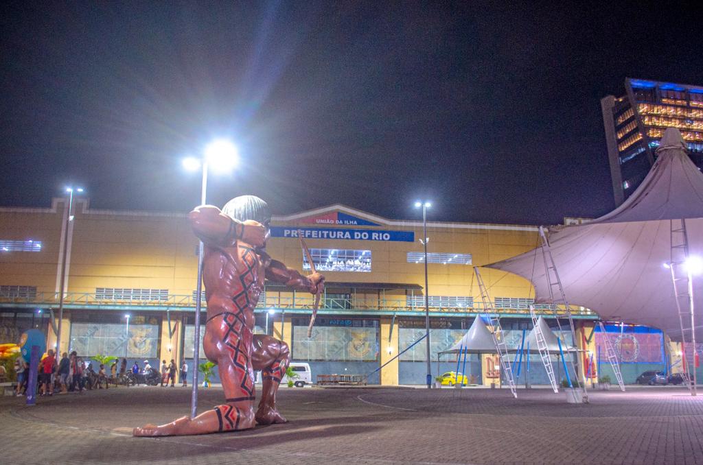 A Cidade do Samba com os barracões das 12 escolas do Grupo Especial do Rio: até 3 mil trabalhadores por dia para o Carnaval (Alexandre Farah / Prefeitura do Rio)