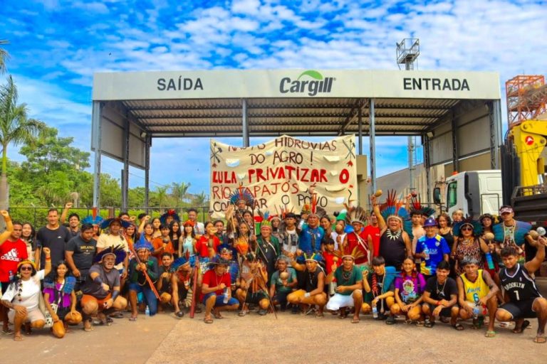 Mobilização indígena contra privatização dos rios Tapajós e Tocantins em Santarém: movimento quer revogação de decreto (Foto: Conselho Indígena Tapajós-Arapiuns - Cita)