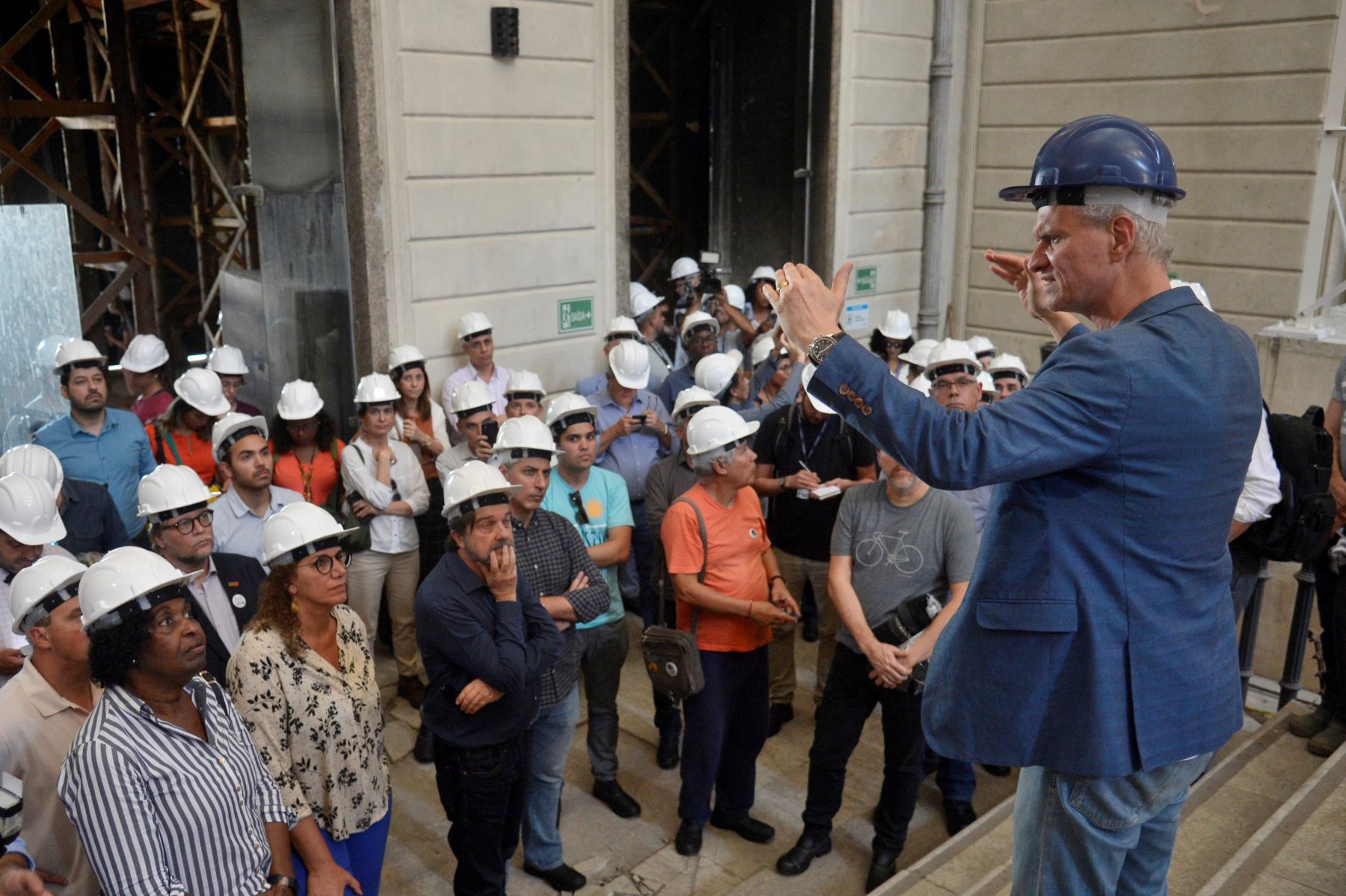 Alexander Kellner recebe no Paço de São Cristóvão bancada federal do Rio que destinou verbas para reconstrução do espaço físico do Museu Nacional: ainda faltam recursos para a conclusão da obra (Foto: Tânia Rêgo / Agência Brasil - 31/08/2019)