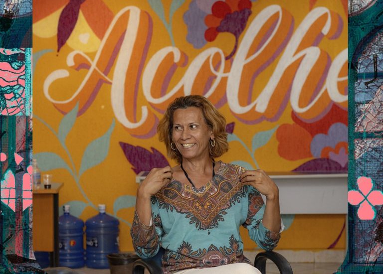 Suzy frequenta os cultos há um ano (Foto: Mariana Rosetti)